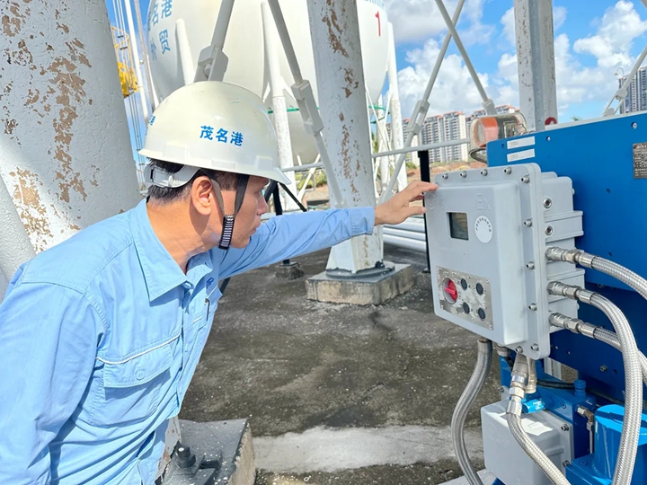 ��(x��)΢���@��ɫ��ҹѲ�еē�(d��n)��(d��ng)�����������۹�˾�P(gu��n)ï�I(y��)�ɴ��ų��ش�ȫ�[��